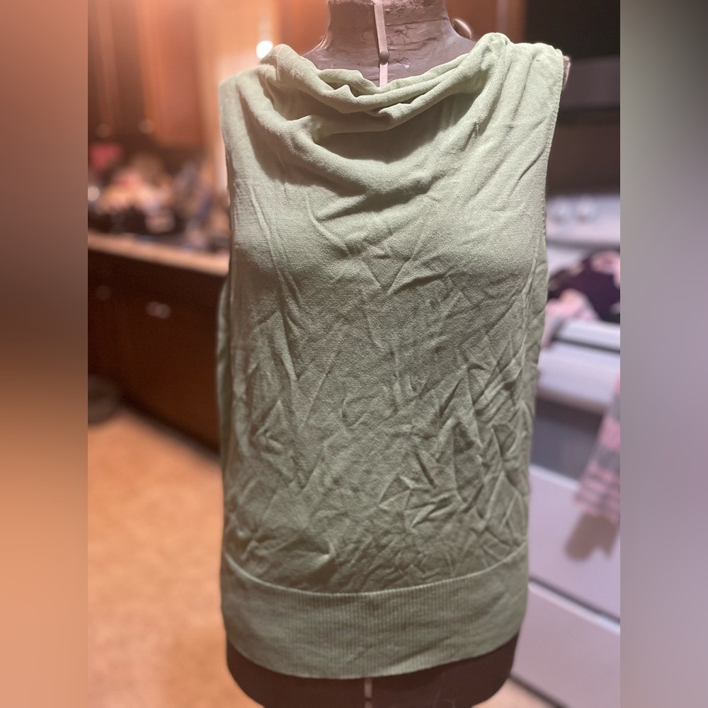 Geoffrey Beene Sport sleeveless top in size 1X